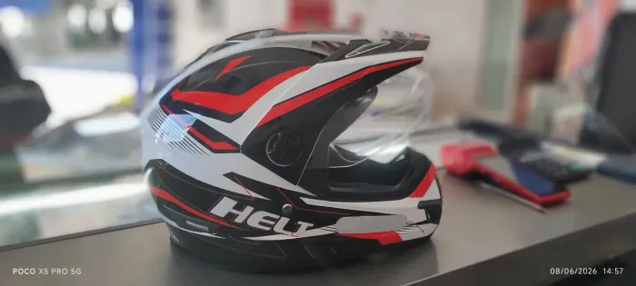 Capacete helt muito confortável tamanho 60