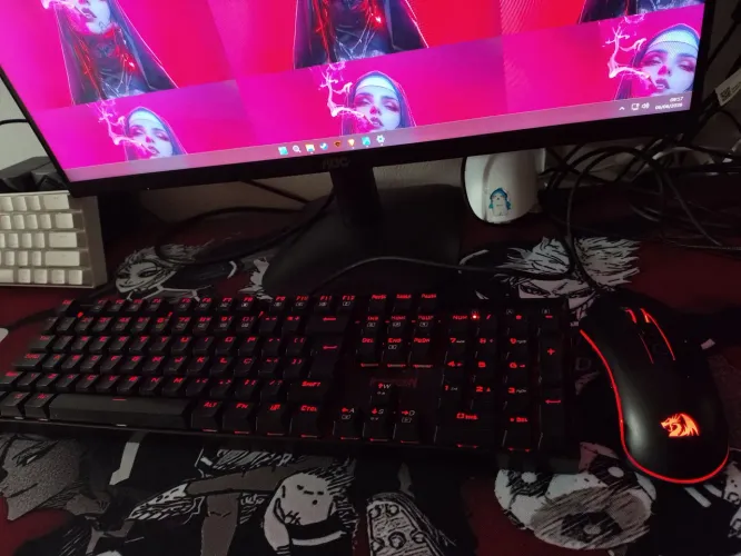 Conjunto mouse e teclado redragon (usado em bom estado)