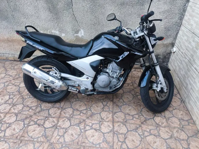 Vendo Fazer 250 em ótimas condições