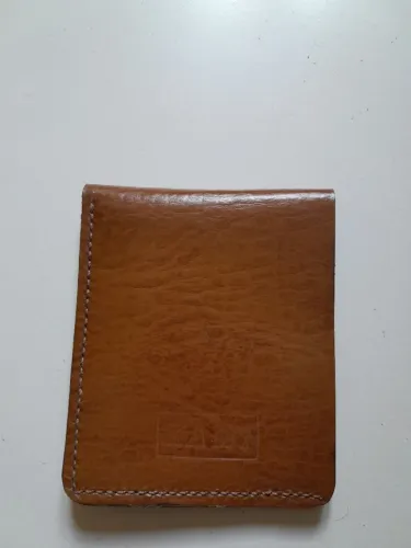 Kami Style 100% hand made Italian leather goods.
