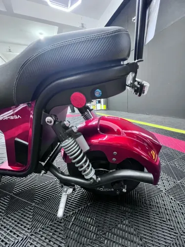Scooter elétrica (moto chefe)