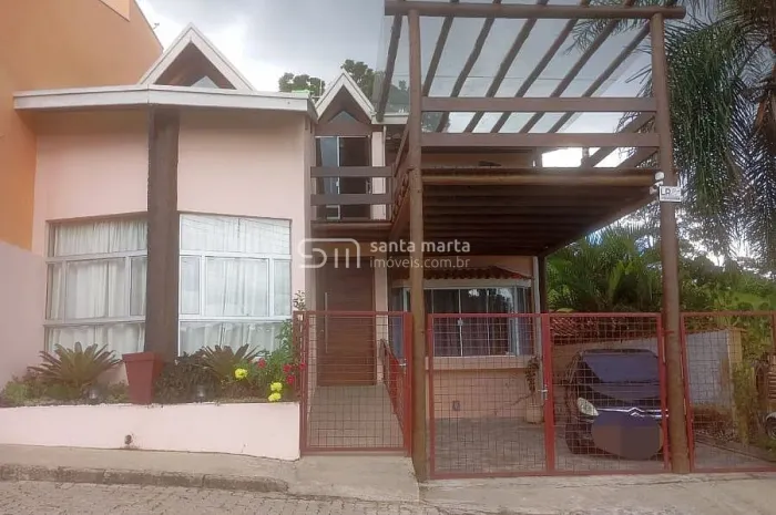 LINDO SOBRADO COM VISTA PARA AS MONTANHAS | CUNHA - SP