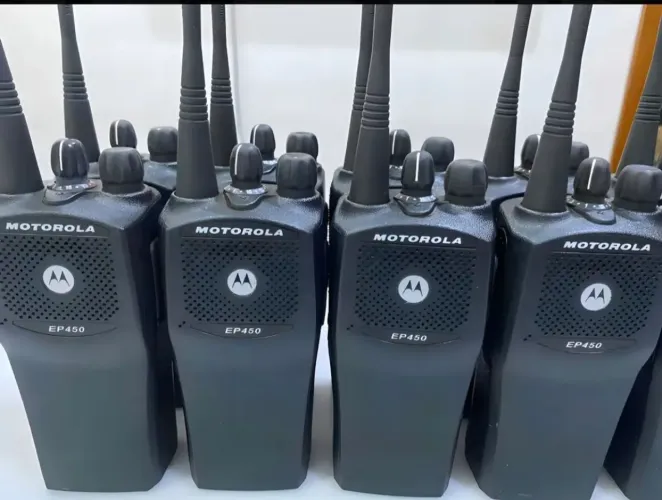 10 Radio comunicador Motorola ep450
