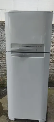 Geladeira Eletrolux Frost Free