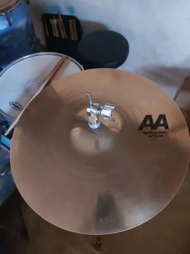 Hi Hat Chimbal Sabian AA Medium 14"