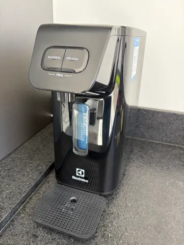 Purificador Electrolux preto