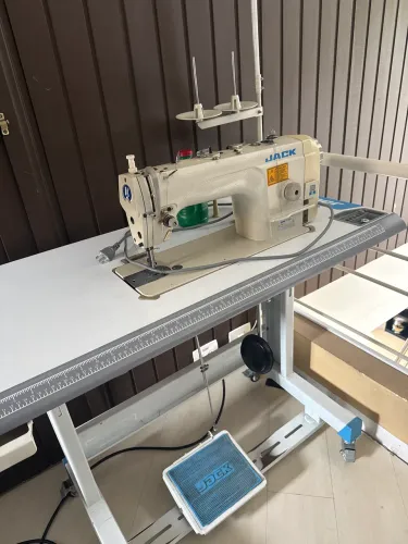 Máquina costura Jack reta 9100B