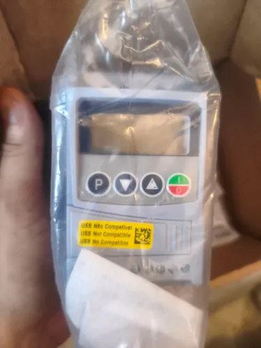 Inversor de Frequência WEG CFW100 - 1 CV - 220V - NOVO/LACRADO