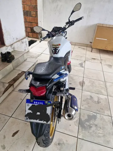 Vendo uma CB 300r