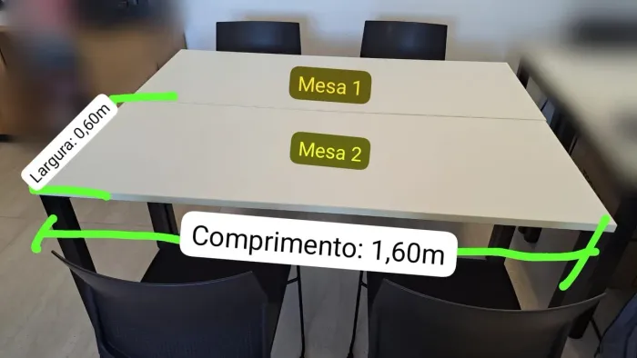 Mesas e cadeiras para escritório