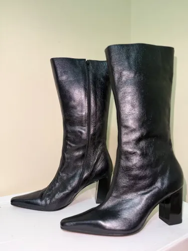 Bota de couro preta