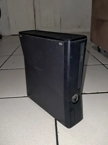Xbox 360 COM DEFEITO