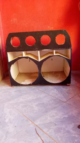 Esqueleto de som automotivo 