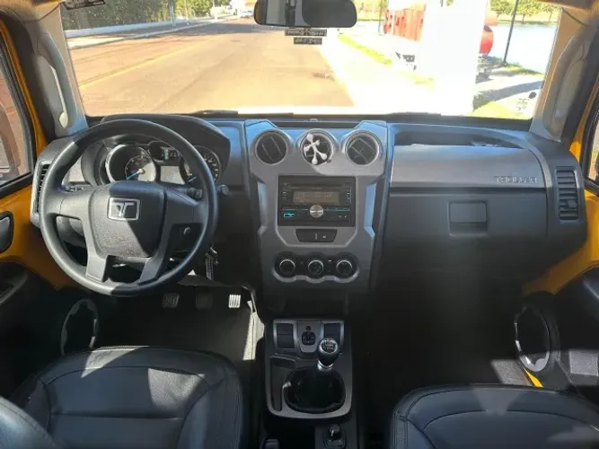 Troller T-4 4X4 3.2 20V TDI Cap. Rígida Diesel 2015