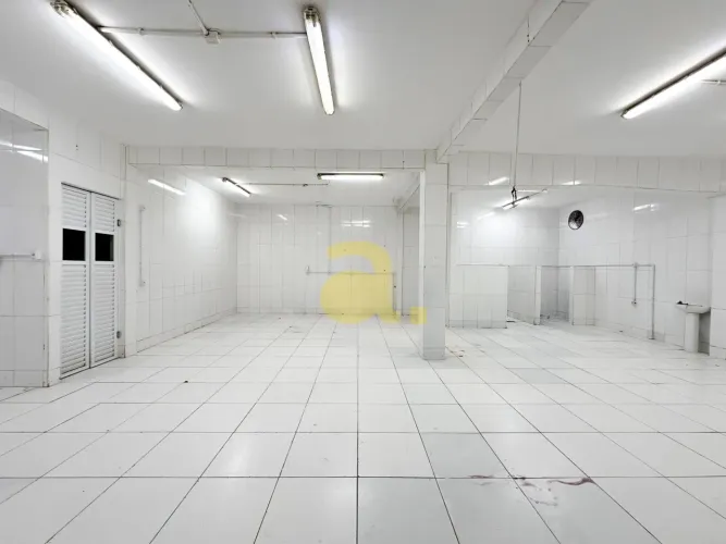Sala comercial térrea de 220m² para locação - Bairro Vila Nova - Blumenau/SC