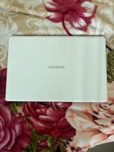Notebook Samsung Série 5 NP530U3C - NÃO FUNCIONA - Para retirada de peças