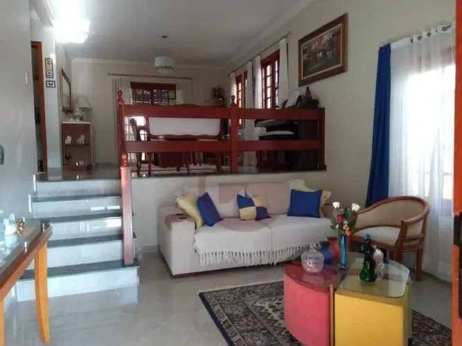 Sobrado com 3 dormitórios à venda, 240 m² por R$ 1.100.000,00 - Parque Paulistano - Cotia/