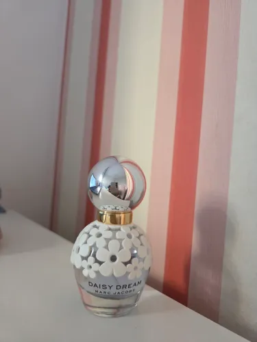 Perfume daisy dream marc jacobs