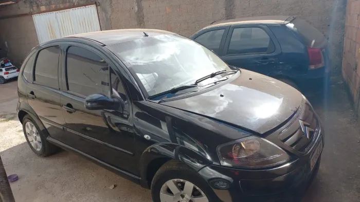 Citroen C3 GLX 1.4/ GLX Sonora 1.4 Flex 8V 5P 2012