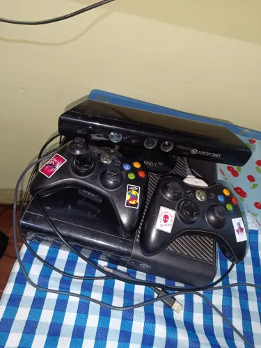 Xbox 360 super slim+ jogos originais 