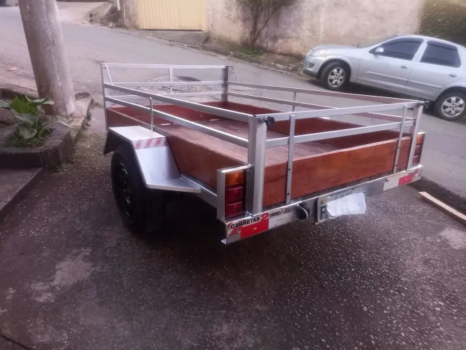 Vende se carretinha 2.00x1.20 ano 2015