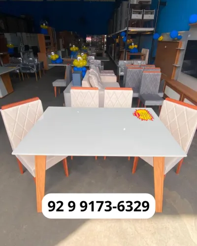 Mesa Nova York com 4 Cadeiras - R$ 1.799