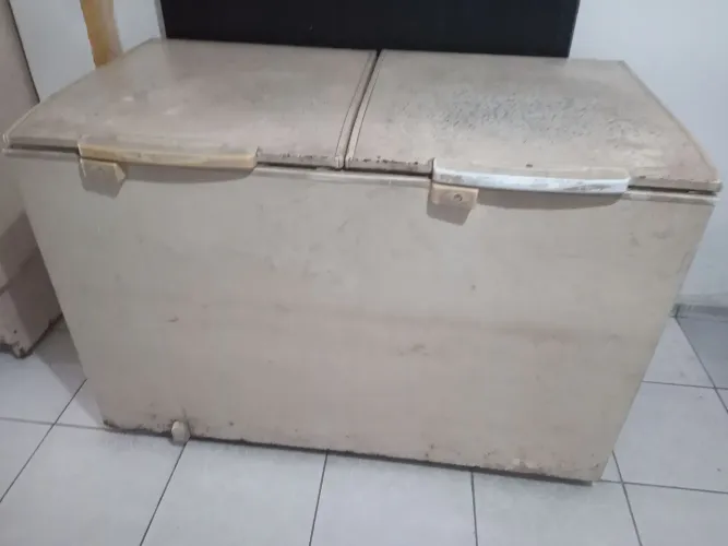 Freezer horizontal duas portas