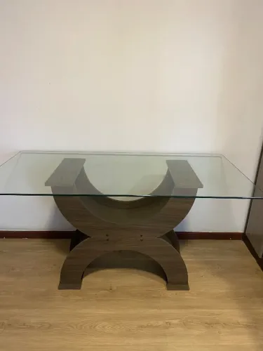 Mesa de jantar para 6 cadeiras