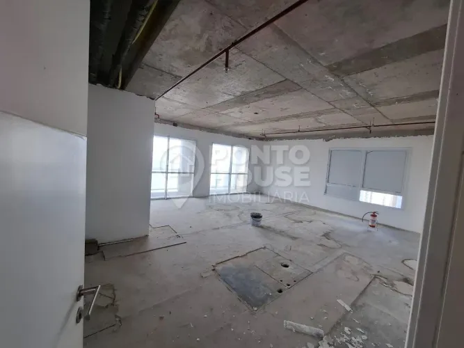 Sala Comercial para venda ou locação com 1 vaga de garagem na Vila Mariana !