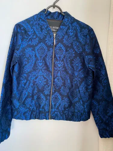 Jaqueta Bomber Lança Perfume Jacquard- Azul