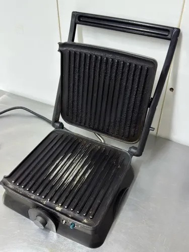 Máquina Oster tostex