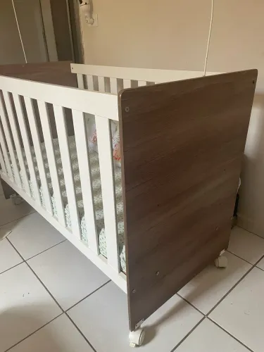 Berço com colchão