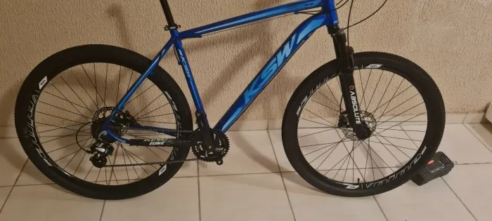 Bicicleta KSW Relação Shimano Acera 27V - Freios Hidraulicos Acera - Tamanho 21 GG
