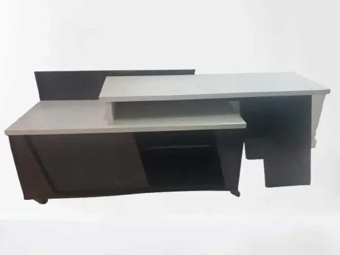 Rack Preto 1,20m com Rodízios - Bom Estado