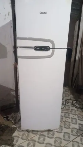 Geladeira cônsul gelo seco 1100$
