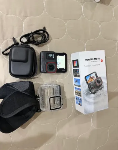 Câmera Ação Insta360 Ace Pro Lente Leica 8k - Cor Preto Preto