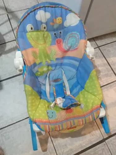 Cadeirinha de balanço vibratória