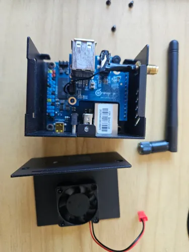Orange Pi Zero 3 (1GB RAM) + Case de Alumínio + Placa de Expansão