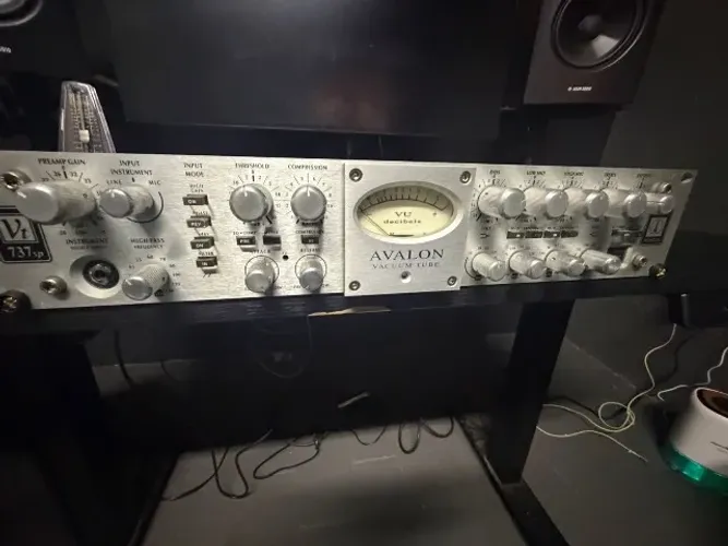 Avalon VT-737sp Class A Tube Channel Strip