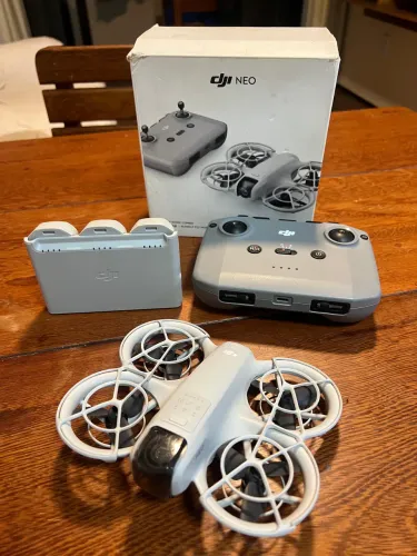 DJI NEO COMBO FLY MORE