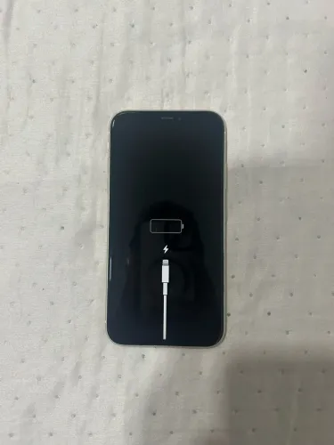 Vendo IPhone 11 para retirada de peças!