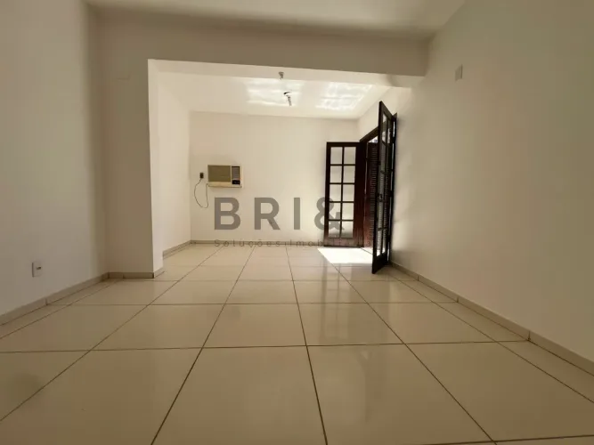 Casa para alugar com 4 salas, 2 vagas, 20m², Brooklin- São Paulo