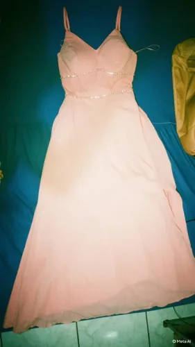 Vestido usado uma vez rosa claro