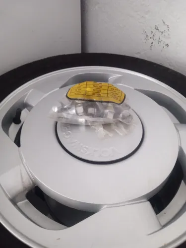 Roda orbital aro 15 com pneus zerado 3.500 reais  