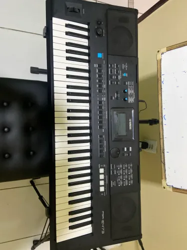 Yamaha PSR-E473