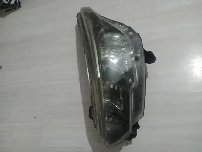 Farol FIAT ARGO 2023