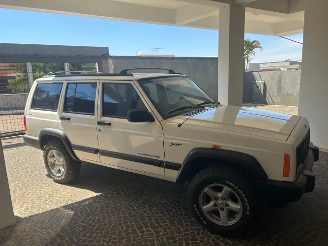 Jeep Cherokee Sport 4.0 Mec./aut. 1998