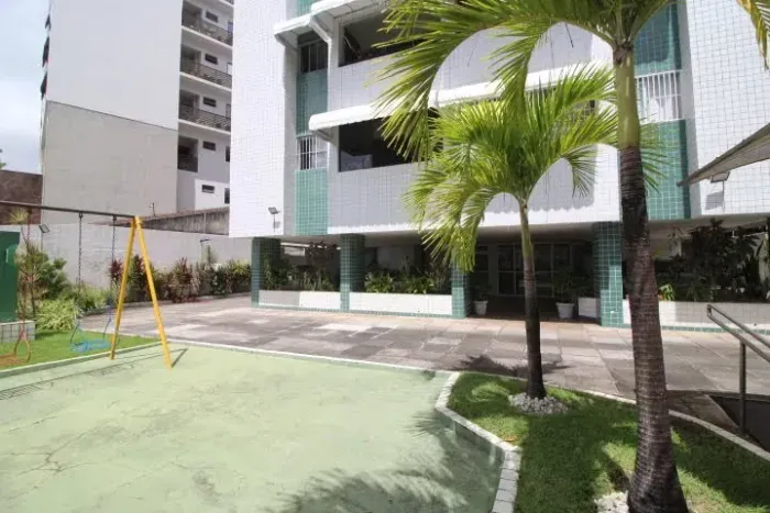 Apartamento á venda | 80m² | 2 Quartos | 1 Suíte | Totalmente Reformado | R$ 400.000,00