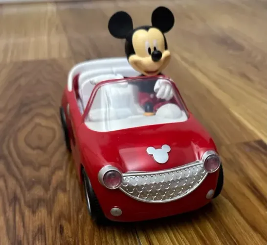 Carrinho Mickey Disney importado (Desapego)