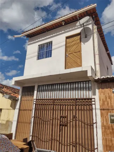 CASA PRIMEIRO ANDAR